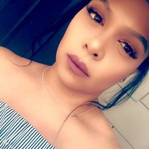 Meet your Posher, Alisha